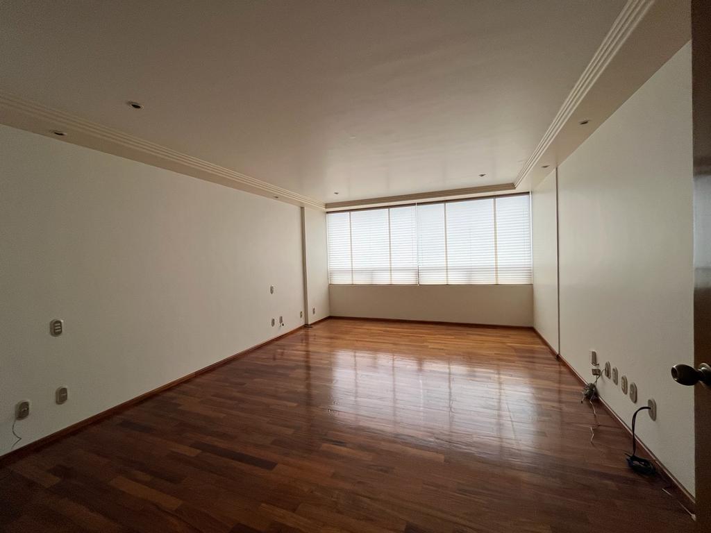 18DEPARTAMENTO DE LUJO EN VENTA LOMAS DE VISTA HERMOSA