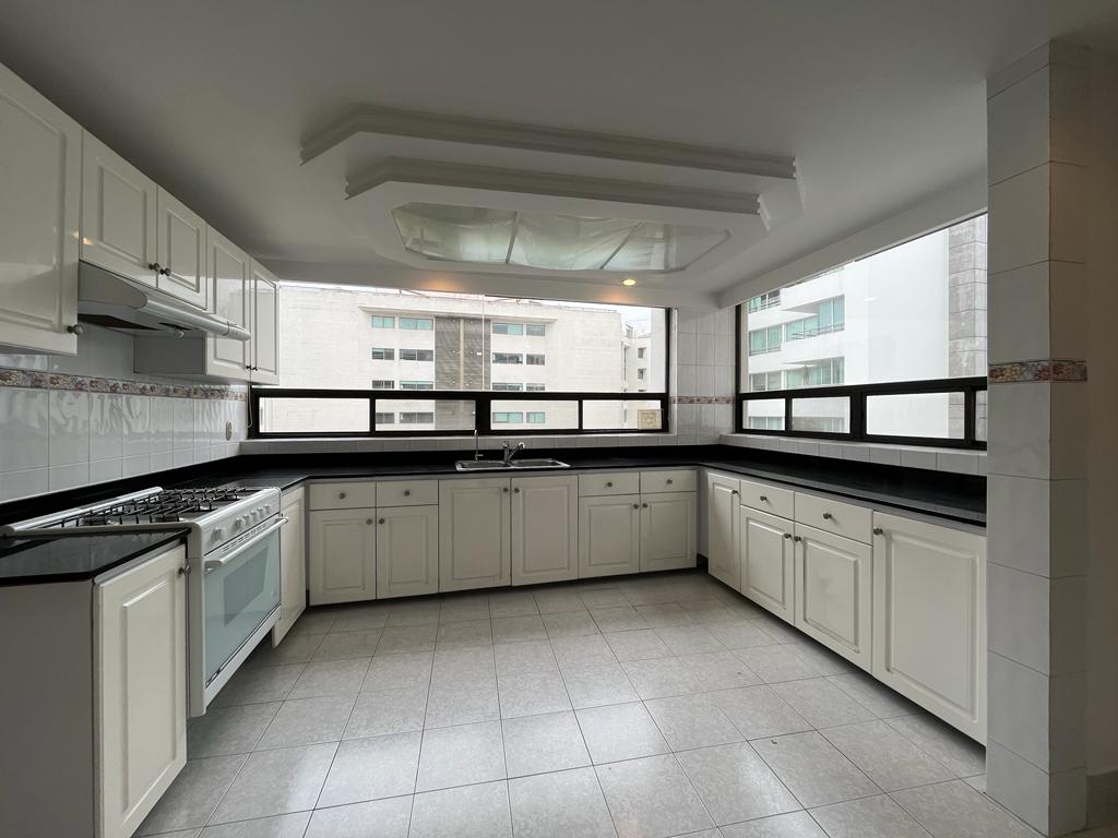 7DEPARTAMENTO DE LUJO EN VENTA LOMAS DE VISTA HERMOSA